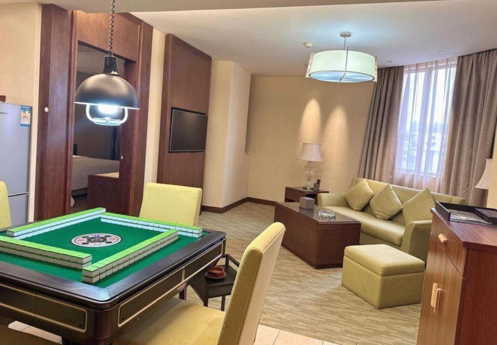 New Regent Hotel Huizhou  Exterior photo