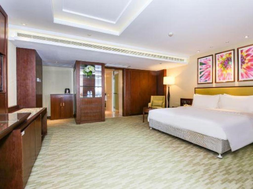 New Regent Hotel Huizhou  Exterior photo