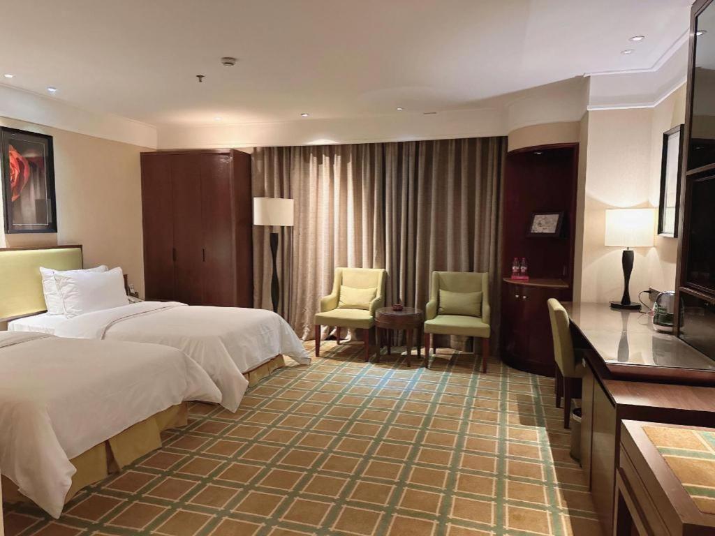 New Regent Hotel Huizhou  Exterior photo